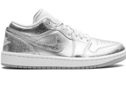 Air Jordan 1 Low SE "Metallic Silver"