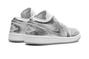 Air Jordan 1 Low SE "Metallic Silver"