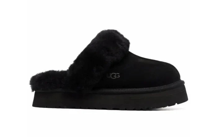 UGG disqutte black